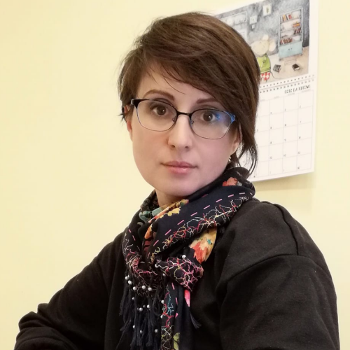 Спікер:   - Кандидат філ. наук, викладач польської мови ТНПУ ім. В.Гнатюка, автор підручників з польської мови, керівник ЦПМіК ’MojaPolskа’ (консультант/учитель) 